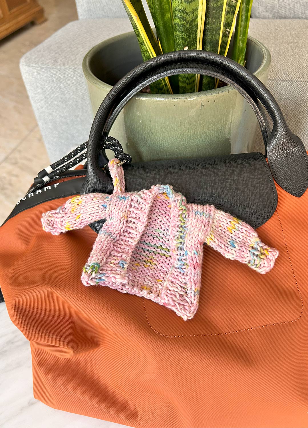 Micro Simone Cardigan Charm