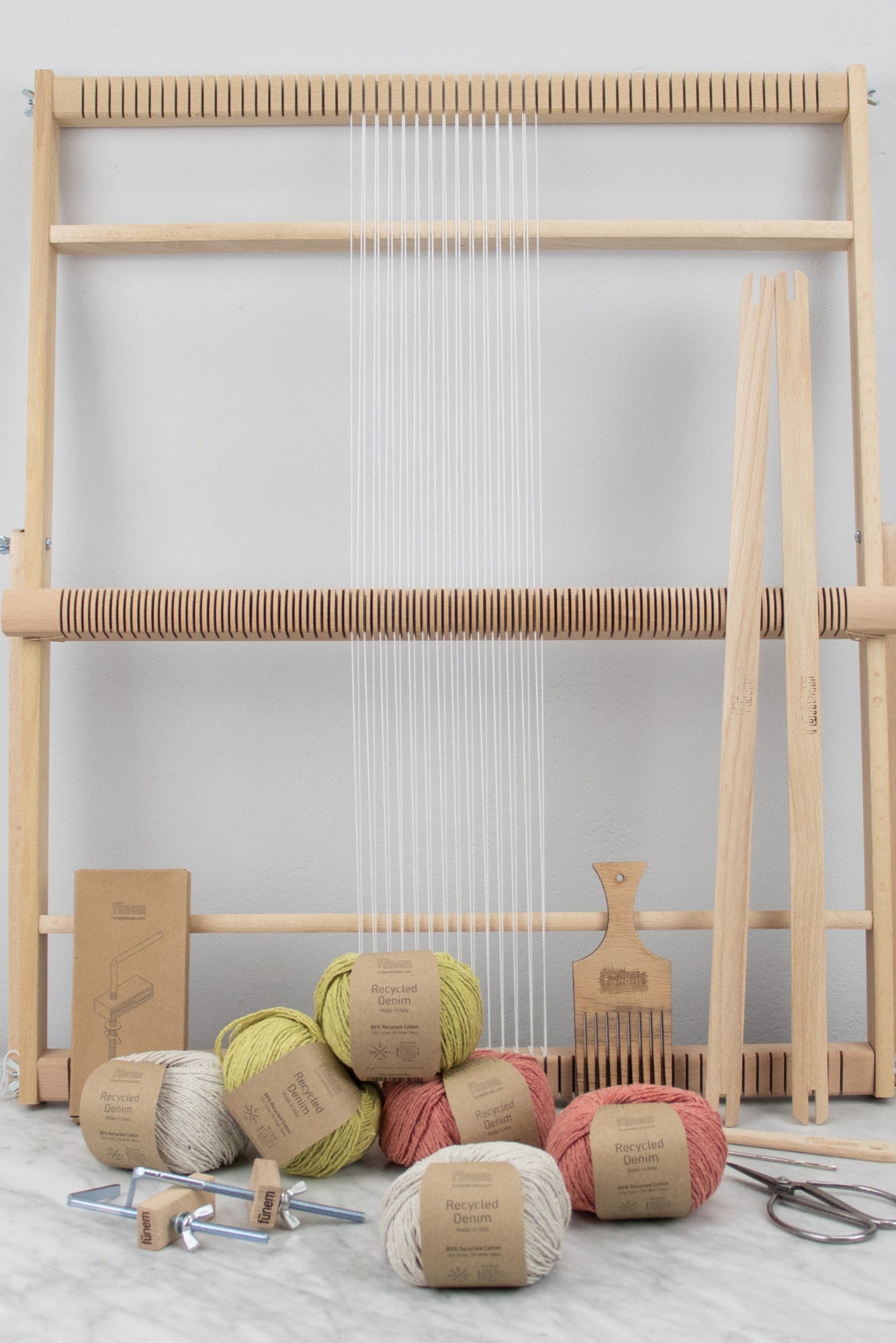 Tea Towel Weaving Kit - Supplies & loom with Pattern - x Studio Stiller - Coming Soon