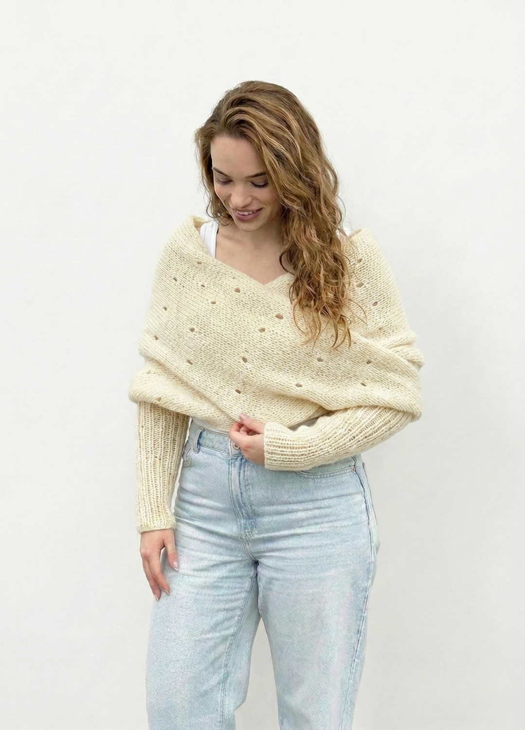 Easy Eyelet Sweater Scarf x @knitatude Kit - Yummy Yarn Fine Version